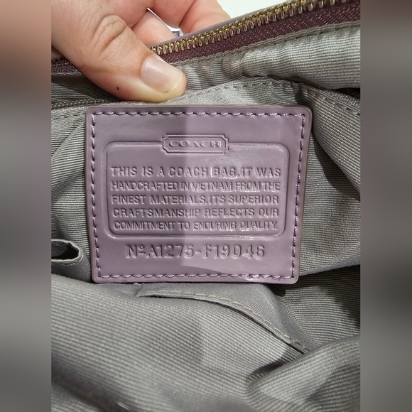 Coach Signature Stripe Tote Bag purse, Lavender with patent leather trim F19046 - Picture 3 of 10